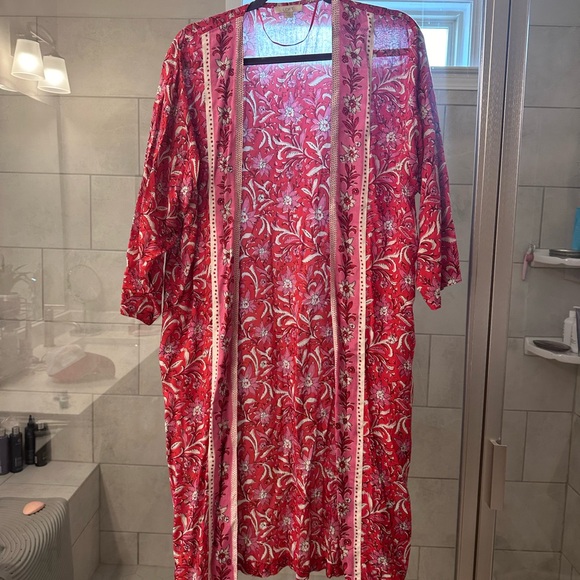 Loft Kimono - Picture 1 of 5